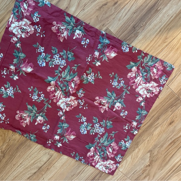 Ralph Lauren 100% Cotton Pillow Shams-2  Burgundy Standard SZ 22x28 in - Picture 3 of 4